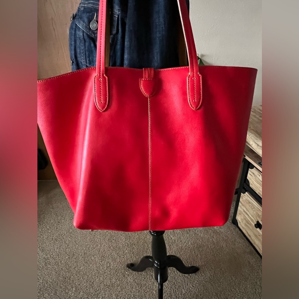 Classic Lauren Ralph Lauren Red/Beige Leather Tote Bag. - Picture 4 of 16